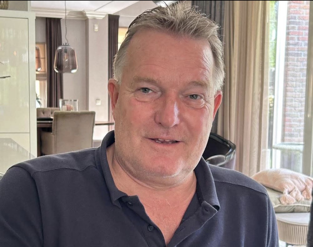 Nico Haak verlengde in december zijn contract en nu moet hij weg