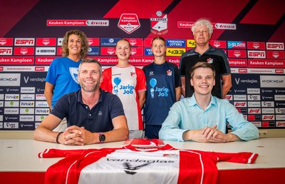 Oldenburger|Fritom is de nieuwe hoofdsponsor van FC Emmen Meiden O17.
