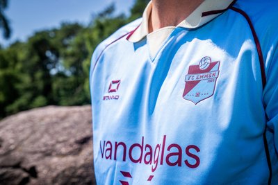 FC Emmen presenteert het uittenue