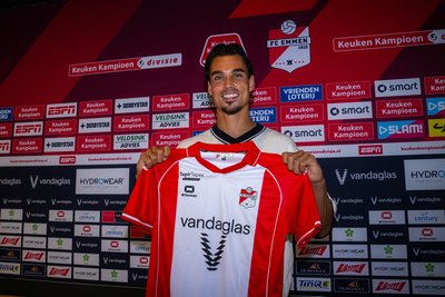 FC Emmen haalt Kelle Roos