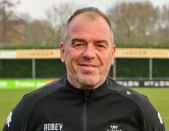 WVV-verzorger Roelf Dijkman (67) mist bekerclash FC Groningen – FC Emmen: gezondheid gaat voor