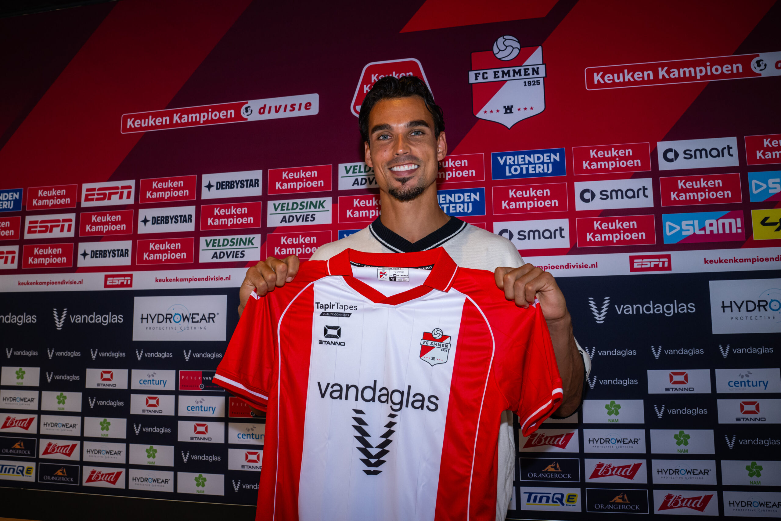 Kelle Roos debuteert op 34-jarige leeftijd in Nederland: Ik heb ontiegelijk genoten